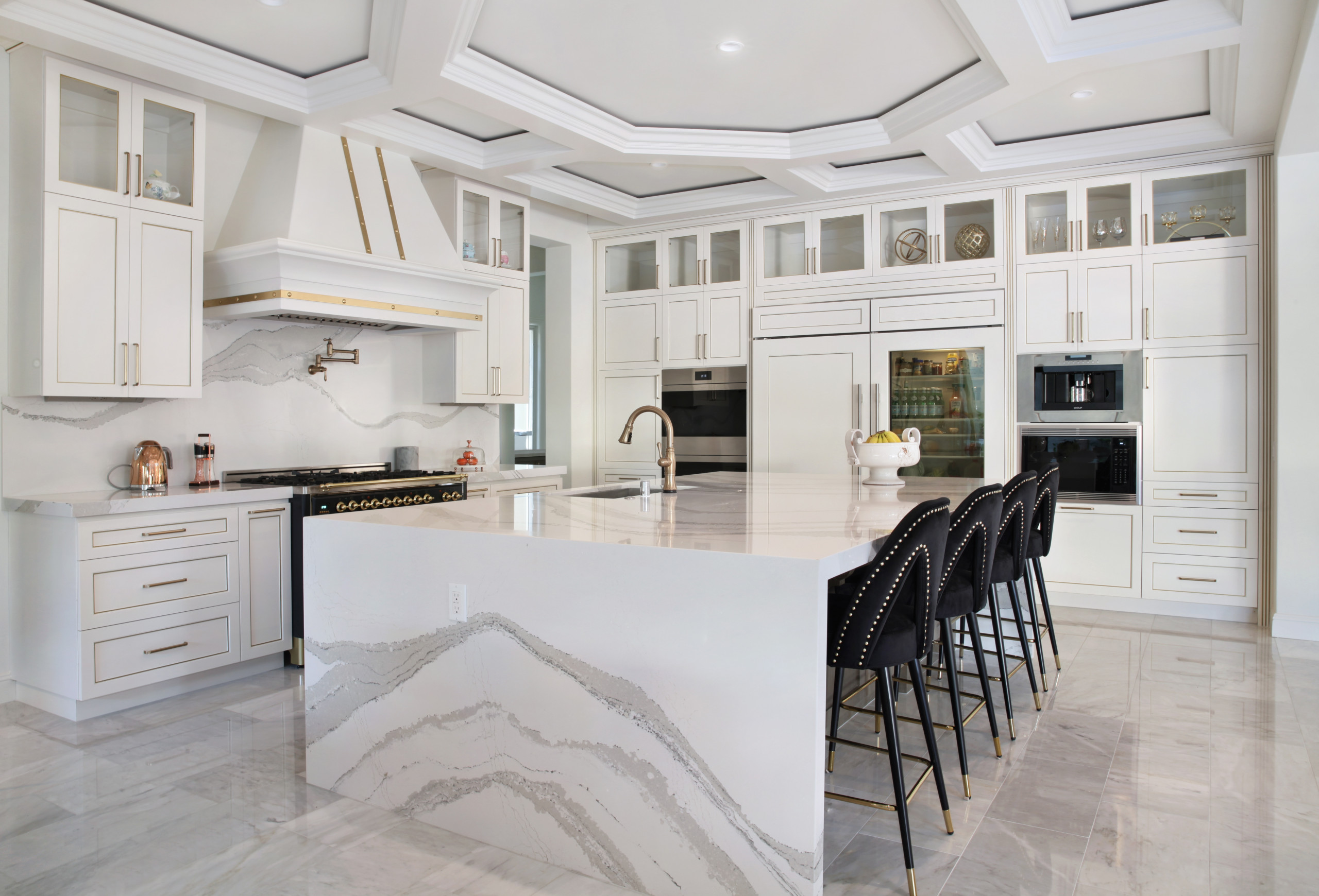 irvine-kitchen-iii-white-diamond-cabinets-and-design-img~3b817aa30e2b792f_14-8137-1-501b94b